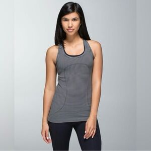 Lululemon Black & White Stripe Swiftly Tech Sleeveless
Racerback Tank Top Size 2